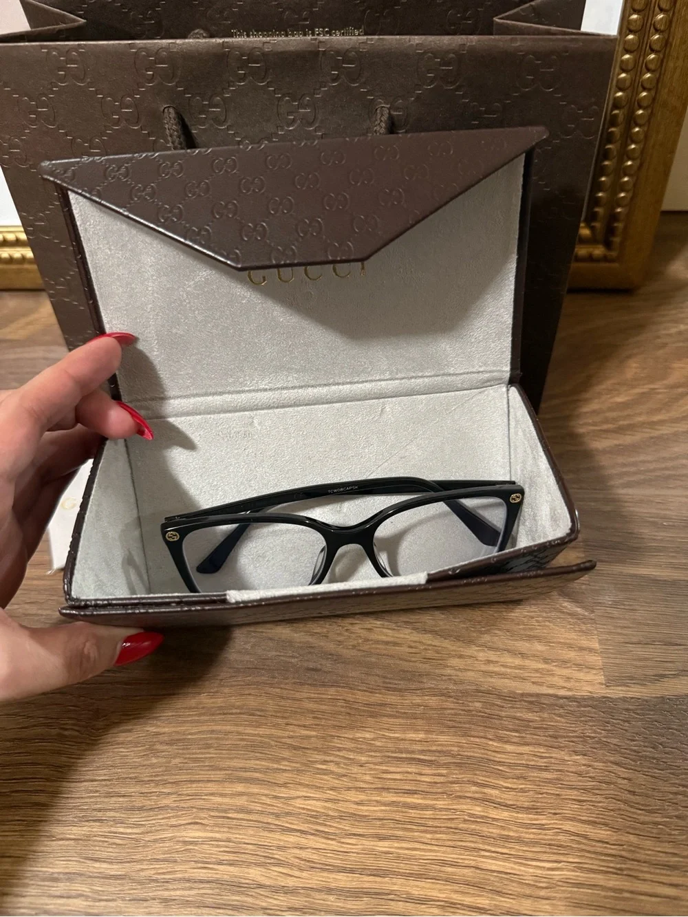 Gucci classic black